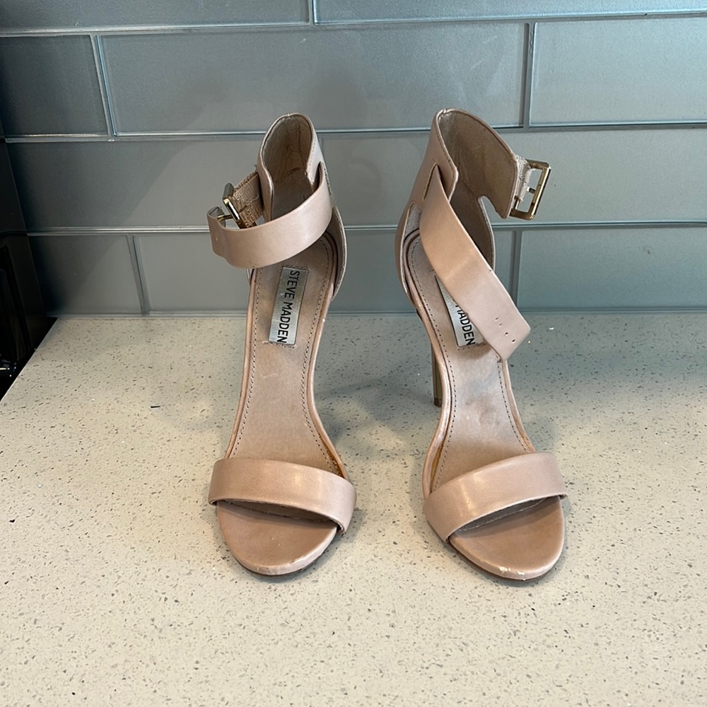 Steve Madden blush heals